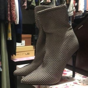 Netted Stretch booties